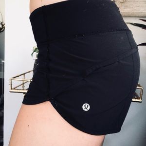 Lululemon Speed Short Size 6